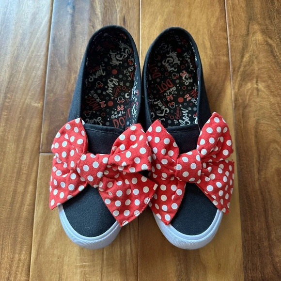 Shoes - Women’s Minnie Mouse Canvas Slip-On Shoes size 7